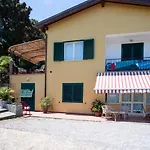 Ariel Vicino La Spiaggia Di Straccoligno Casa de Férias