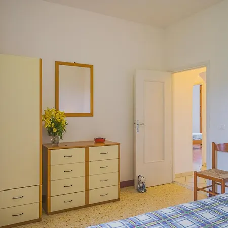 Ariel Vicino La Spiaggia Di Straccoligno