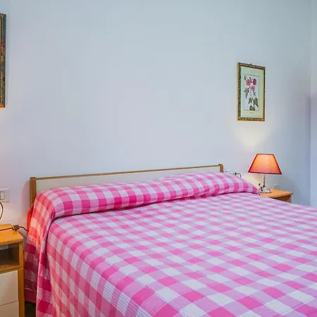 Ferienhaus Ariel Vicino La Spiaggia Di Straccoligno