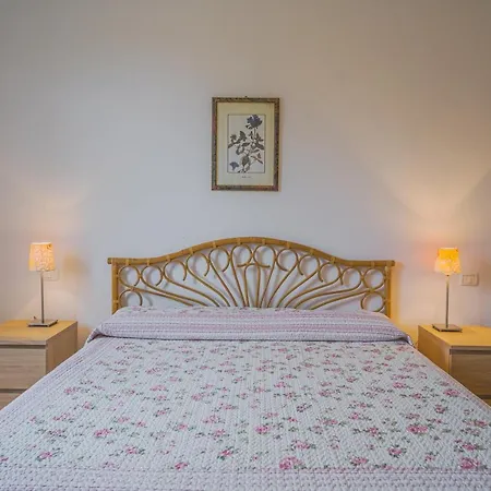 Ariel Vicino La Spiaggia Di Straccoligno Holiday home