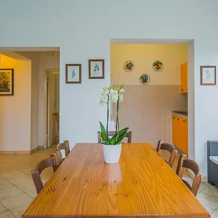 Ferienhaus Ariel Vicino La Spiaggia Di Straccoligno *