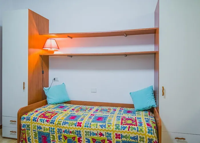 Ariel Vicino La Spiaggia Di Straccoligno