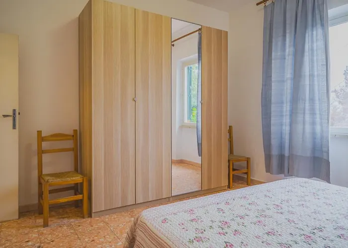 Ariel Vicino La Spiaggia Di Straccoligno *