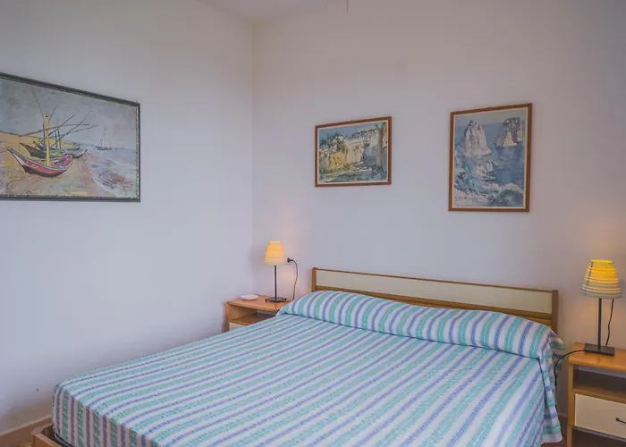 Ariel Vicino La Spiaggia Di Straccoligno